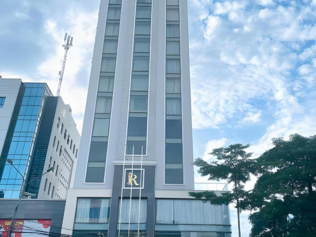 Royal Palace Hotel Tuyen Quang Bagian luar foto