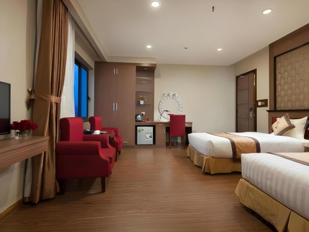 Royal Palace Hotel Tuyen Quang Bagian luar foto
