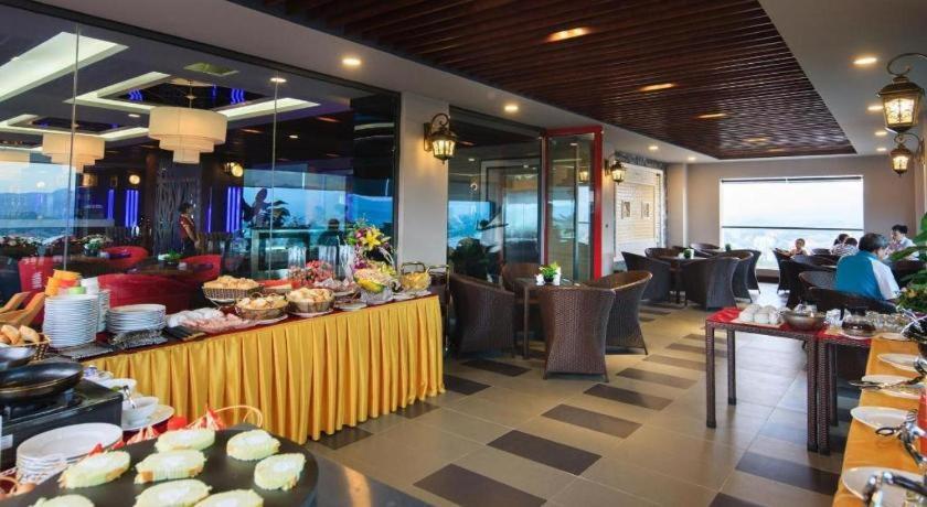 Royal Palace Hotel Tuyen Quang Bagian luar foto
